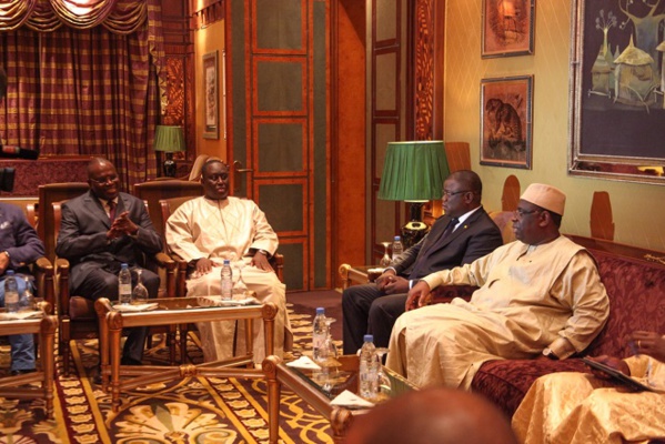 Les images de la rencontre entre SEM Macky sall et l'Association des Maires Francophones Les images de la rencontre entre SEM Macky sall et l'Association des Maires Francophones