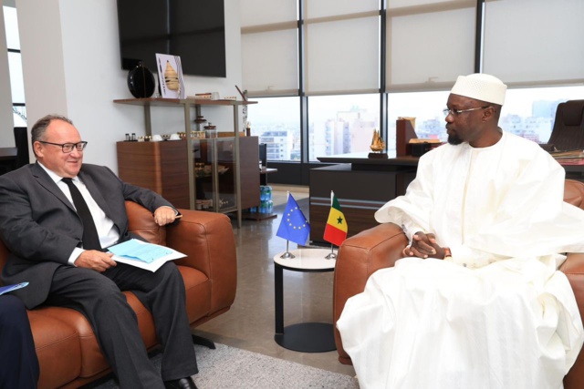Ambroise FAYOLLE, Vice-président de la Banque européenne d’investissement reçu par le Pm Ousmane Sonko Ambroise FAYOLLE, Vice-président de la Banque européenne d’investissement reçu par le Pm Ousmane Sonko
