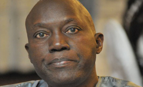 Khadim Gueye – «Un référendum en 2016 serait la preuve que Macky Sall respecte sa parole» Khadim Gueye – «Un référendum en 2016 serait la preuve que Macky Sall respecte sa parole»