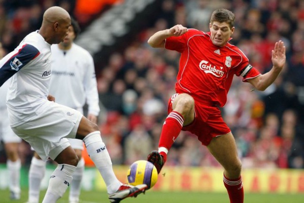 Diouf: "Gerrard n’a jamais aimé les Blacks"