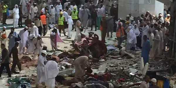 Arabie Saoudite: Un million de rials à la famille de chaque pèlerin décédé dans l'accident de la grue Arabie Saoudite: Un million de rials à la famille de chaque pèlerin décédé dans l'accident de la grue
