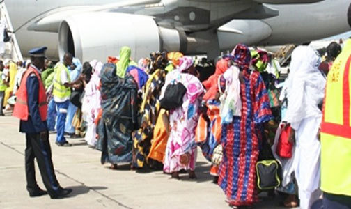 Fin de calvaire pour les 200 pélerins bloqués à Dakar: Le Président Macky Sall a affrété un avion pour leur convoyer à Mecque Fin de calvaire pour les 200 pélerins bloqués à Dakar: Le Président Macky Sall a affrété un avion pour leur convoyer à Mecque