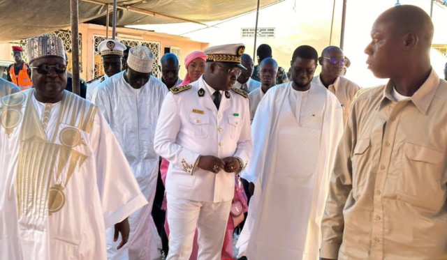 Les images de l'arrivée du Pr Bassirou Diomaye Faye à Tivaouane Les images de l'arrivée du Pr Bassirou Diomaye Faye à Tivaouane