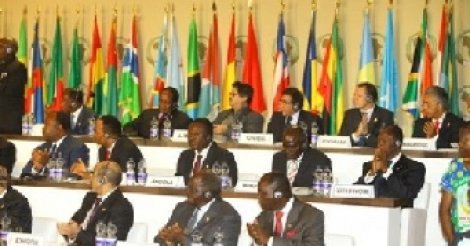 Le Burkina suspendu par l' Union Africaine Le Burkina suspendu par l' Union Africaine