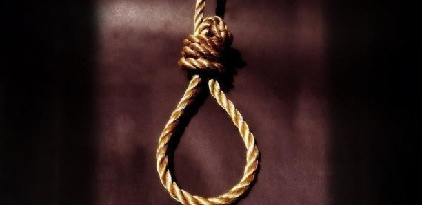 VÉLINGARA : Un homme retrouvé mort pendu à un arbre VÉLINGARA : Un homme retrouvé mort pendu à un arbre