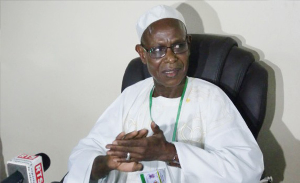 Pèlerins laissés en rade – Le général Dia accuse les privés et exclut sa démission Pèlerins laissés en rade – Le général Dia accuse les privés et exclut sa démission