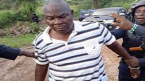 Guinée: Claude Pivi, condamné à la prison à perpétuité dans le procès des massacres du 28 septembre 2009 et qui s’était évadé le 4 novembre 2023, «a été ramené à la maison centrale pour purger sa peine» Guinée: Claude Pivi, condamné à la prison à perpétuité dans le procès des massacres du 28 septembre 2009 et qui s’était évadé le 4 novembre 2023, «a été ramené à la maison centrale pour purger sa peine»