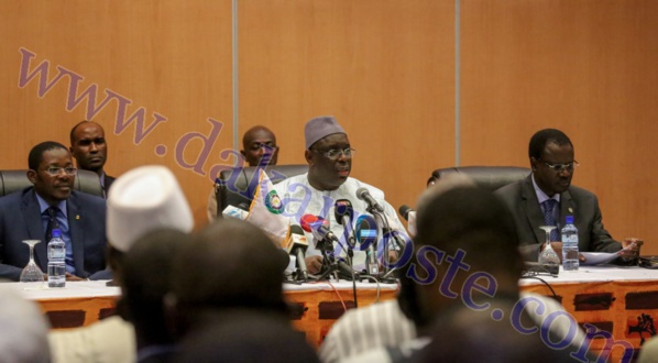 Médiation Burkina: Macky Sall à la rencontre des hommes de la junte Médiation Burkina: Macky Sall à la rencontre des hommes de la junte