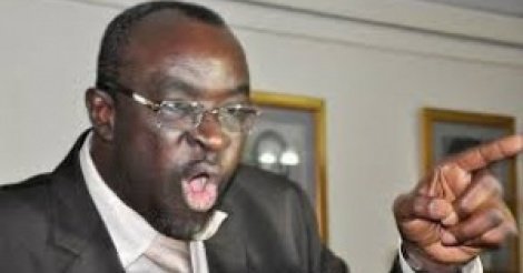 Moustapha Cissé Lô insulte tout chez You : les journalistes, leurs pères, leurs mères…Et même leurs tantes Moustapha Cissé Lô insulte tout chez You : les journalistes, leurs pères, leurs mères…Et même leurs tantes