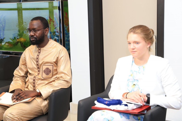 Le Ministre britannique chargé de l’Afriqu reçu ce vendredi par le Premier Ministre Ousmane SONKO Le Ministre britannique chargé de l’Afriqu reçu ce vendredi par le Premier Ministre Ousmane SONKO