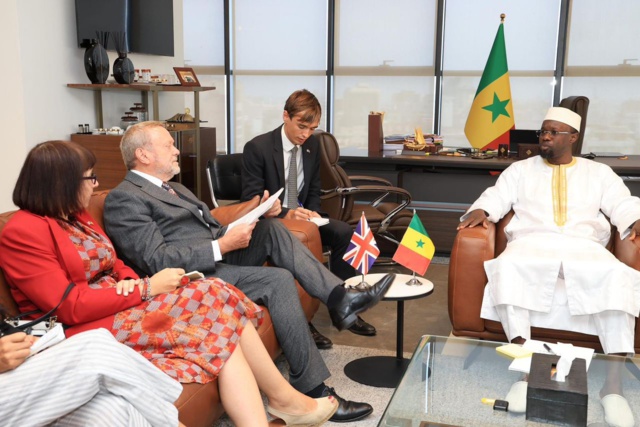 Le Ministre britannique chargé de l’Afriqu reçu ce vendredi par le Premier Ministre Ousmane SONKO Le Ministre britannique chargé de l’Afriqu reçu ce vendredi par le Premier Ministre Ousmane SONKO