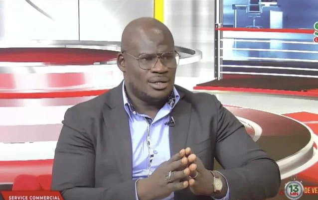 Dernière minute : Le chroniqueur de SENTV, Kader Dia, placé en garde à vue Dernière minute : Le chroniqueur de SENTV, Kader Dia, placé en garde à vue