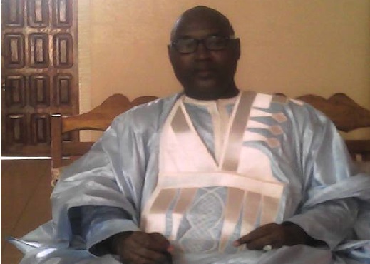 Adama Fall responsable politique à l'APR-Médina: "Assane Mbacké et ses acolytes sont des arnaqueurs dans la tariha Mouride (...)Ils font aujourd'hui dans le chantage pour être en relation la première dame d'où cette pseudo plainte, mais (...)" Adama Fall responsable politique à l'APR-Médina: "Assane Mbacké et ses acolytes sont des arnaqueurs dans la tariha Mouride (...)Ils font aujourd'hui dans le chantage pour être en relation la première dame d'où cette pseudo plainte, mais (...)"