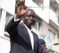 Idrissa Seck s'envole pour la France et... Idrissa Seck s'envole pour la France et...