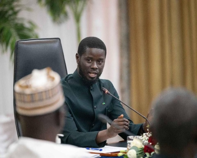 RENTRÉE SCOLAIRE 2024-2025 | LE CHEF DE L’ÉTAT SOUHAITE SUCCÈS ET INSPIRATION AUX ÉLÈVES SÉNÉGALAIS