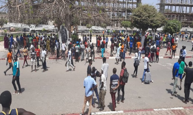 Gestion du COUD : L’intersyndicale débusque des cafards Gestion du COUD : L’intersyndicale débusque des cafards