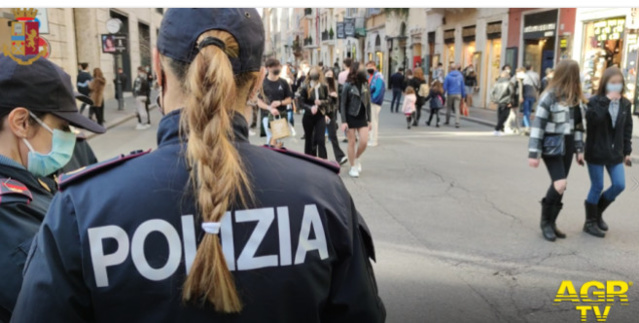 Italie : Un Sénégalais interpellé avec un faux passeport, son expulsion imminente Italie : Un Sénégalais interpellé avec un faux passeport, son expulsion imminente