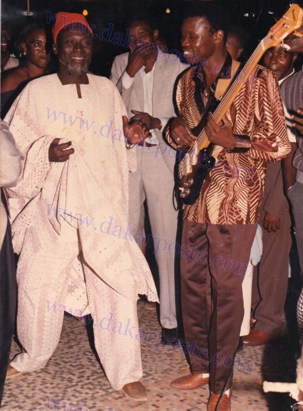 Souvenir: Le grand Babou Faye dans ses œuvres Souvenir: Le grand Babou Faye dans ses œuvres