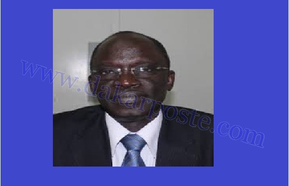Ce Monsieur est le Secretaire Général du Port, il a été "muté" loin de la direction par le "puissant" Dr Cheikh Kanté Ce Monsieur est le Secretaire Général du Port, il a été "muté" loin de la direction par le "puissant" Dr Cheikh Kanté