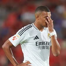 KYLIAN MBAPPÉ SE FAIT DÉZINGUER PAR LA PRESSE ESPAGNOLE APRÈS SON MATCH RATÉ CONTRE BARCELONE KYLIAN MBAPPÉ SE FAIT DÉZINGUER PAR LA PRESSE ESPAGNOLE APRÈS SON MATCH RATÉ CONTRE BARCELONE