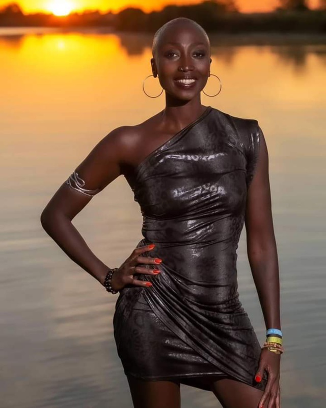 La chanteuse franco-sénégalaise de jazz-blues Ndeye Khady Mboup se lance dans le 7e Art avec la nouvelle série "Échec et Mat" La chanteuse franco-sénégalaise de jazz-blues Ndeye Khady Mboup se lance dans le 7e Art avec la nouvelle série "Échec et Mat"