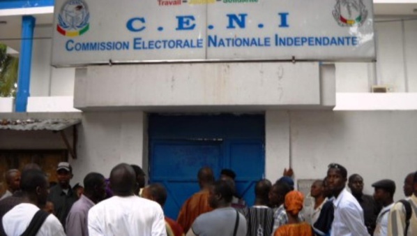 Election en Guinée: la Céni dans l'attente des résultats Election en Guinée: la Céni dans l'attente des résultats