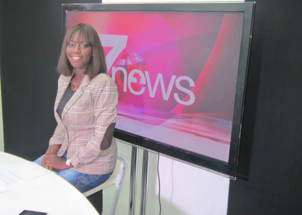 Aminata Thiam jeune journaliste présentatrice du 20 heures sur la chaîne Africa7 : Un talent plein d’avenir