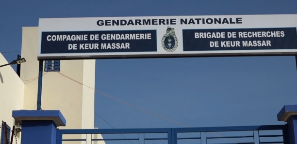 32 millions en faux billets saisis à Keur Massar : Un policier et un marabout arrêtés 32 millions en faux billets saisis à Keur Massar : Un policier et un marabout arrêtés