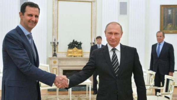 A Moscou, el-Assad remercie Poutine pour son «aide» en Syrie A Moscou, el-Assad remercie Poutine pour son «aide» en Syrie