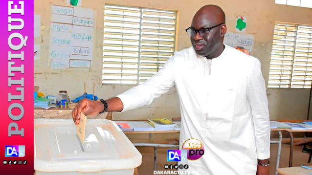 Législatives2024 / Ngoundiane : Le maire Mbaye Dione salue la maturité du système démocratique Sénégalais Législatives2024 / Ngoundiane : Le maire Mbaye Dione salue la maturité du système démocratique Sénégalais