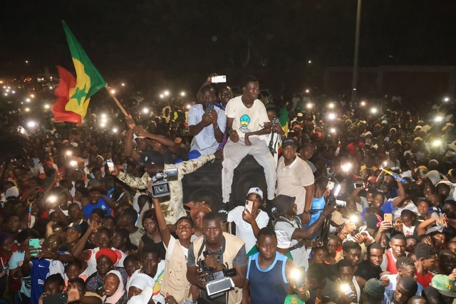 Large victoire du PASTEF- Sonko et Cie jubilent à Ziguinchor Large victoire du PASTEF- Sonko et Cie jubilent à Ziguinchor