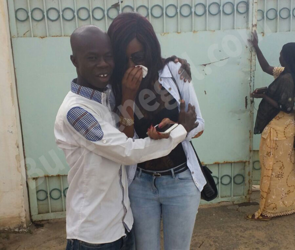 Pourquoi  "Queen Biz"  a craqué  au sortir de sa visite  à Karim Wade   Pourquoi  "Queen Biz"  a craqué  au sortir de sa visite  à Karim Wade