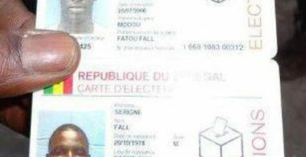 ACCUSATION – Des cartes d’électeurs fabriquées en Malaisie ACCUSATION – Des cartes d’électeurs fabriquées en Malaisie