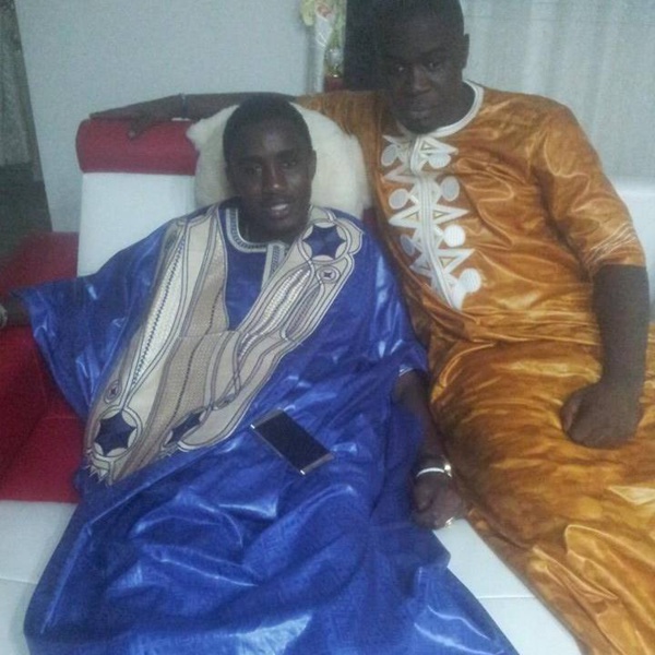 EXCLUSIF DAKARPOSTE! Voici Modou Mbaule, l'animateur du morceau "Lalaal Bassang" de Waly Seck! EXCLUSIF DAKARPOSTE! Voici Modou Mbaule, l'animateur du morceau "Lalaal Bassang" de Waly Seck!