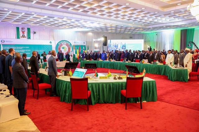 66ème session ordinaire de la CEDEAO à Abuja : la Conférence félicite le Président Faye pour ses efforts de médiation entre la CEDEAO et les pays de l’AES.