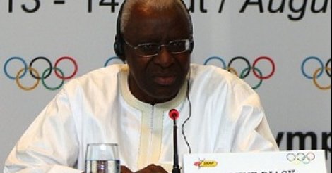 Lamine Diack suspendu provisoirement comme membre honoraire du CIO Lamine Diack suspendu provisoirement comme membre honoraire du CIO