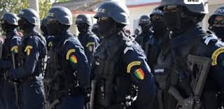 Opération de sécurisation : 374 interpellations dans la nuit du jeudi au vendredi (Police) Opération de sécurisation : 374 interpellations dans la nuit du jeudi au vendredi (Police)