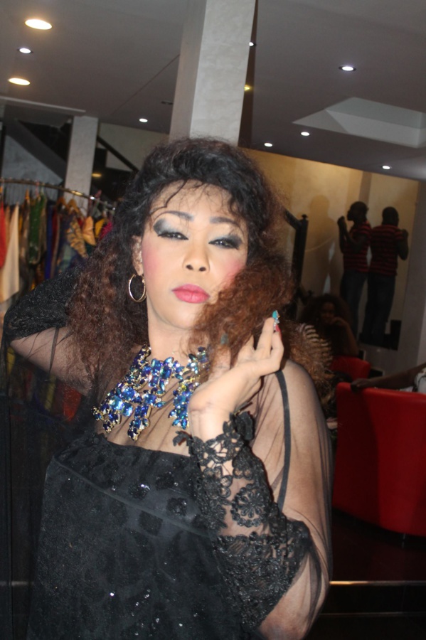 Le film de l'arrestation de l'animatrice Patra et de sa copine restauratrice Marie Sirviane Valera à Ouakam; ce qu'elles ont dit à l'enquête... Le film de l'arrestation de l'animatrice Patra et de sa copine restauratrice Marie Sirviane Valera à Ouakam; ce qu'elles ont dit à l'enquête...