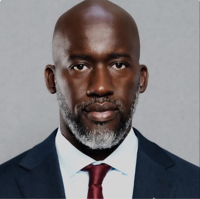 Message à ceux qui s’agitent et tirent sur le commandant DRAME… Message à ceux qui s’agitent et tirent sur le commandant DRAME…