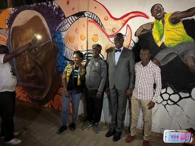 COMMUNE DE MERMOZ SACRÉ CŒUR - Le maire , Alioune Tall, inaugure la "Place Lamine Diack"