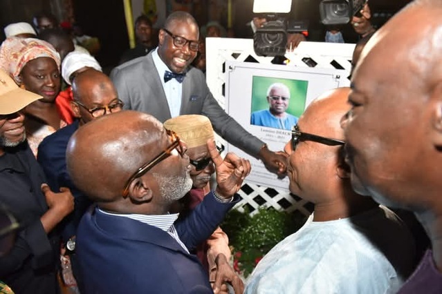 COMMUNE DE MERMOZ SACRÉ CŒUR - Le maire , Alioune Tall, inaugure la "Place Lamine Diack"