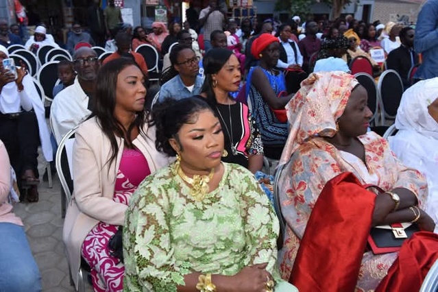 COMMUNE DE MERMOZ SACRÉ CŒUR - Le maire , Alioune Tall, inaugure la "Place Lamine Diack"