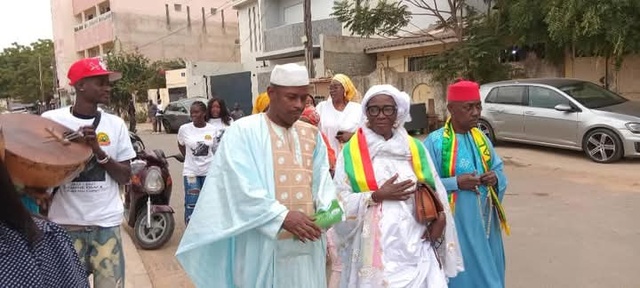 COMMUNE DE MERMOZ SACRÉ CŒUR - Le maire , Alioune Tall, inaugure la "Place Lamine Diack"