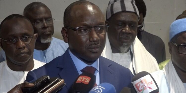 BIENTÔT LA FIN DES PÉNURIES D’EAU À TOUBA | LE PROJET DE TRANSFERT D’EAU POTABLE LANCÉ LE MINISTRE DE L’HYDRAULIQUE, CHEIKH TIDIANE DIÈYE BIENTÔT LA FIN DES PÉNURIES D’EAU À TOUBA | LE PROJET DE TRANSFERT D’EAU POTABLE LANCÉ LE MINISTRE DE L’HYDRAULIQUE, CHEIKH TIDIANE DIÈYE