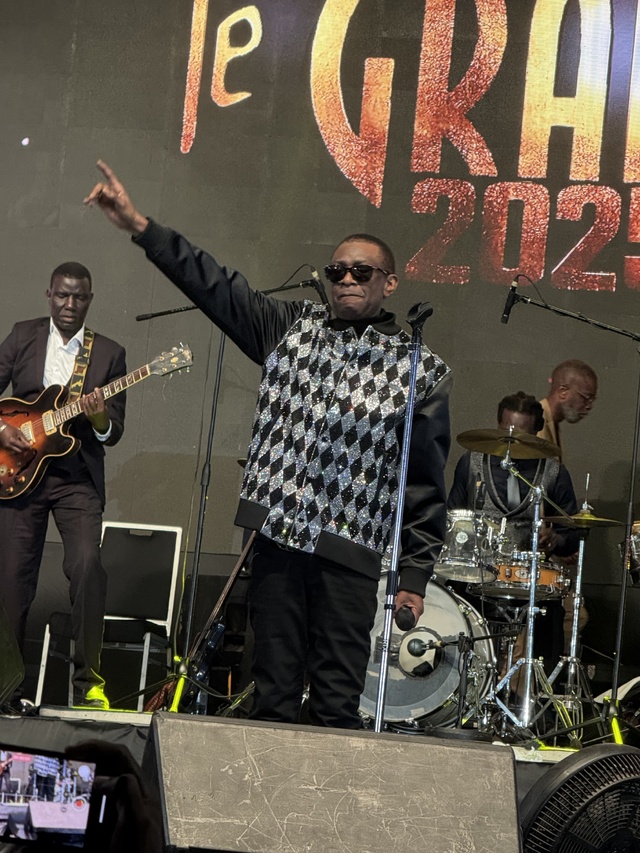 Grand Bal à Dakar- Youssou Ndour, l'Empéreur de la musique Africaine, affole tous les compteurs Grand Bal à Dakar- Youssou Ndour, l'Empéreur de la musique Africaine, affole tous les compteurs