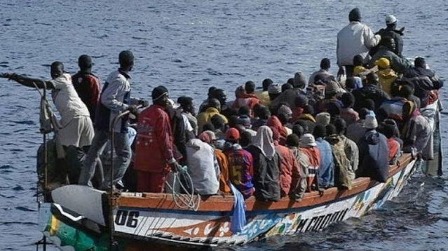 MIGRATION IRRÉGULIÈRE | LE SÉNÉGAL A ENREGISTRÉ 502 EMBARCATIONS EN 2024, TRANSPORTANT UN TOTAL DE 34 162 MIGRANTS VERS LES ÎLES CANARIES, SELON LE MINISTRE DE L’INTÉRIEUR, JEAN BAPTISTE TINE