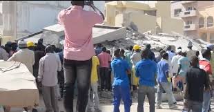 Effondrement d'une dalle à coté de l'ancienne gare routière Malick Sy (1 mort et 3 blessés) Effondrement d'une dalle à coté de l'ancienne gare routière Malick Sy (1 mort et 3 blessés)
