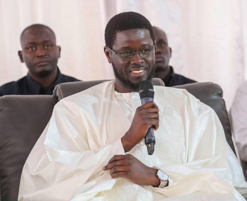 "Ziar" du chef du Pr Diomaye auprès du Khalif général de la famille omarienne "Ziar" du chef du Pr Diomaye auprès du Khalif général de la famille omarienne