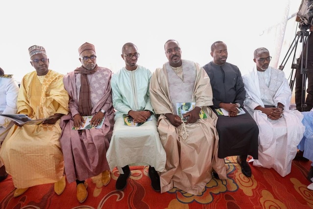 "Ziar" du chef du Pr Diomaye auprès du Khalif général de la famille omarienne "Ziar" du chef du Pr Diomaye auprès du Khalif général de la famille omarienne