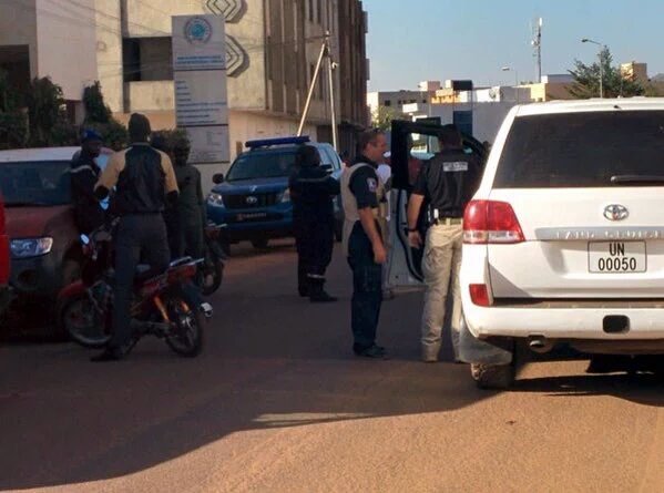 DERNIERE MINUTE ! Attaque à Bamako : 18 corps retrouvés, les assaillants n'ont plus d'otages DERNIERE MINUTE ! Attaque à Bamako : 18 corps retrouvés, les assaillants n'ont plus d'otages